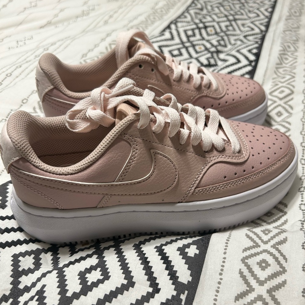Nike Air Force 1 Platform Sneakers Women’s Size 4 Pink NWOT